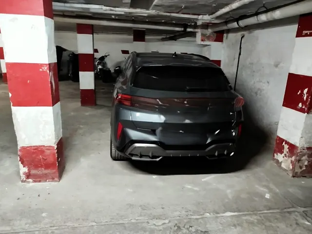 Garaje en Venta en la Avenida de Cádiz, zona Hospital — 8