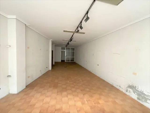 LOCAL COMERCIAL EN ASTORGA — 2