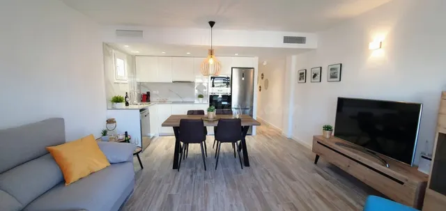 Salou - Magnifico apartamento con piscinas situado en 1a lín - foto 3
