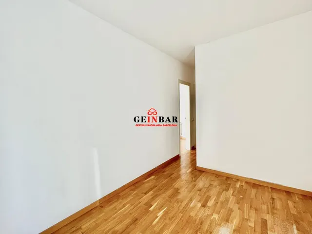 ENCANTADORA VIVIENDA JUNTO A PLAZA KENNEDY — 15