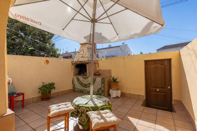 Dúplex reformado en Los Balcones: sol, comodidad y ubicación estratégica — 17
