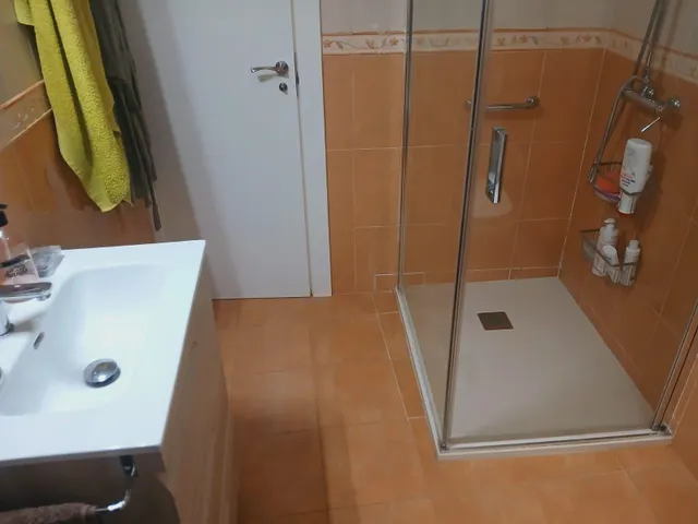 Ático reformado 5 dormitorios en Cáceres centro — 19
