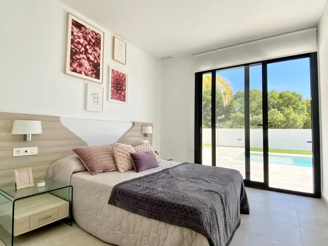 CHALET DE LUJO CON PISCINA, VISTAS AL MAR Y SOLÁRIUM PRIVADO — 12