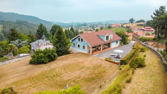 Chalet de piedra en Somao: espacio, vistas y calidad de vida - foto 4