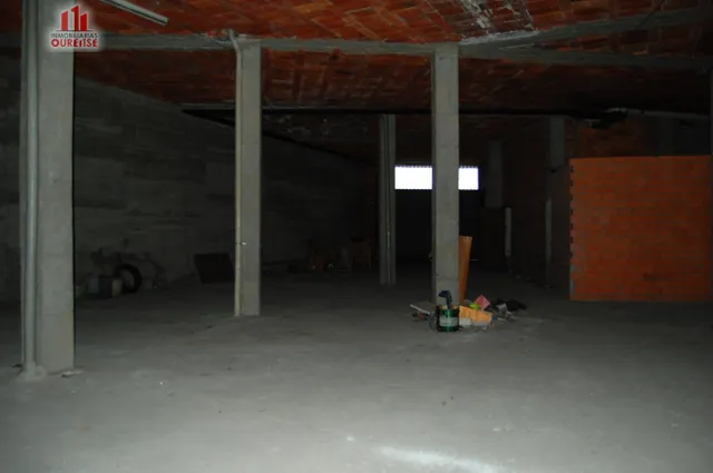 LOCAL COMERCIAL CON GARAJES EN LA ZONA DEL COUTO — 6