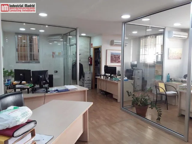 LOCAL COMERCIAL EN VENTA EN ZOCO LA POVEDA — 10