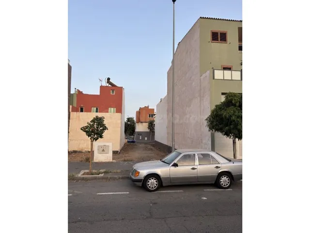 Terreno urbano en venta - Vecindario - foto 2