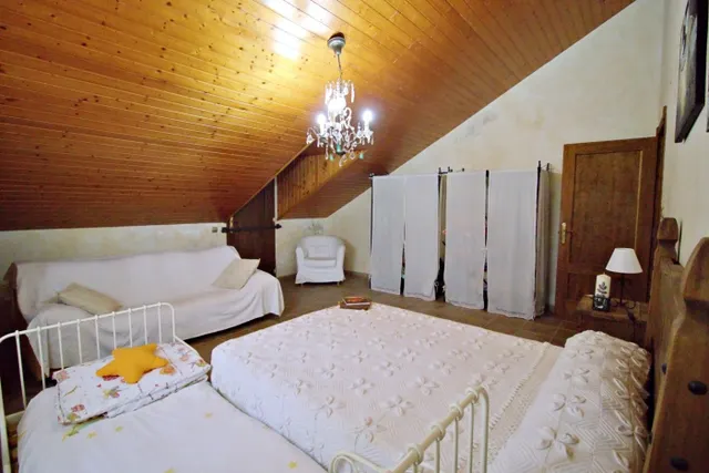 Impresionante Chalet en Valverde — 46