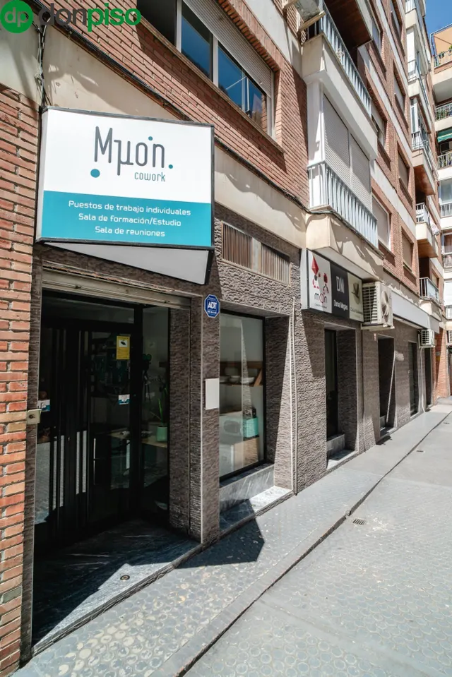 AMPLIO LOCAL EN GRAN CAPITÁN — 21