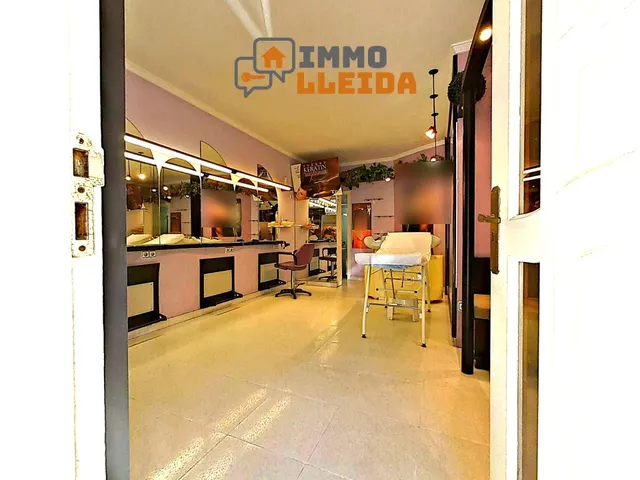 OPORTUNIDAD Local comercial en Balaguer — 17