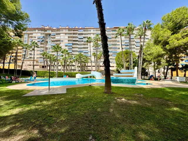 APARTAMENTO DE 2 DORMITORIOS CON VISTAS MARAVILLOSOS DEL MAR Y PISCINA! — 25