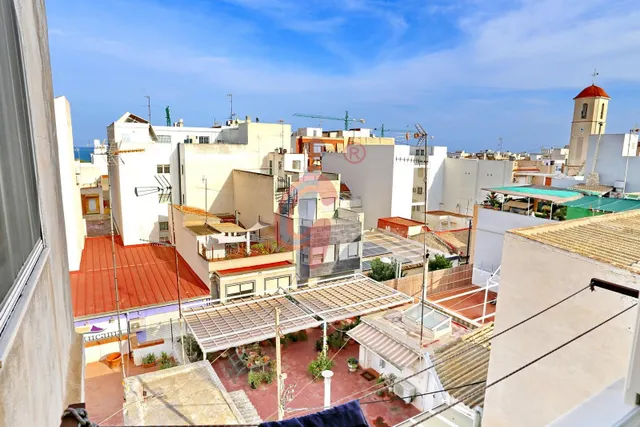 Oportunidad en el centro: 120 m2, 4 dormitorios y terrazas con vistas al mar — 34