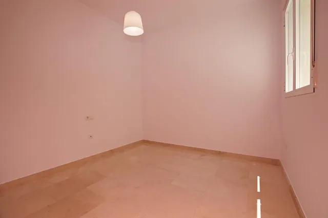 Espacioso apartamento de 3 dormitorios con vistas al mar en Jávea — 18