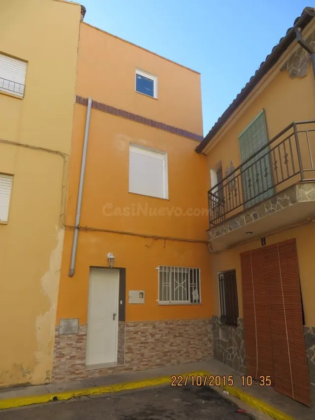 Se vende Casa Adosada OKUPADA en Plaza Iglesia 3 Senyera, (V - foto 4