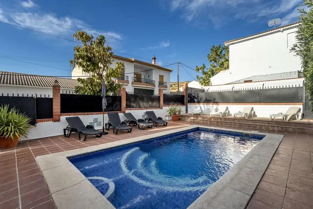 CASA DE PUEBLO REFORMADA CON PISCINA PRIVADA Y POTENCIAL DE ALQUILER Cacín, Granada – Cerca del embalse de Los Bermejales — 5