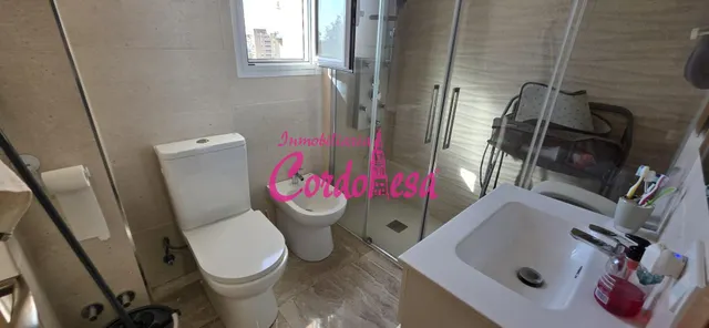 Amplio y Luminoso Piso en Fuensanta, Córdoba por €165,000 — 6