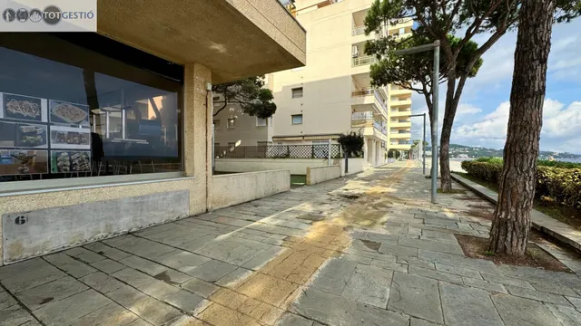 Local en venta en Platja d'Aro - foto 2