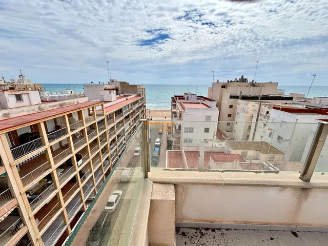 Planta baja en la playa del centro en Guardamar del Segura — 15