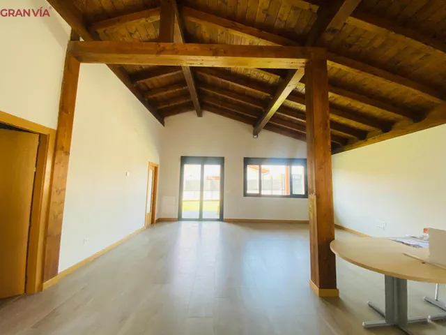Chalet en venta en Haro — 6