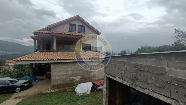 CASA EN MOS — 9