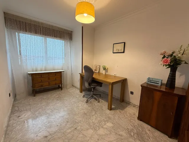 Piso de 4 dormitorios en una de las mejores zonas de Alicante — 32