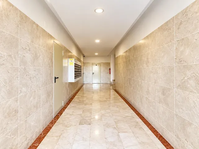 Piso con vistas despejadas, garaje y trastero en Carlet — 23