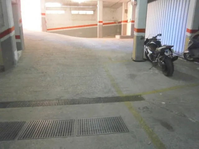 PLAZA DE PARKING EN SANT ANDREU DE LA BARCA A 20' DE BARCELONA — 8