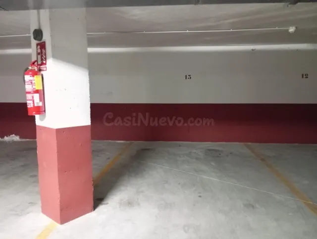 PLAZA DE GARAJE CON TRASTERO JUNTO AL CENTRO DE PUERTO LUMBR - foto 5