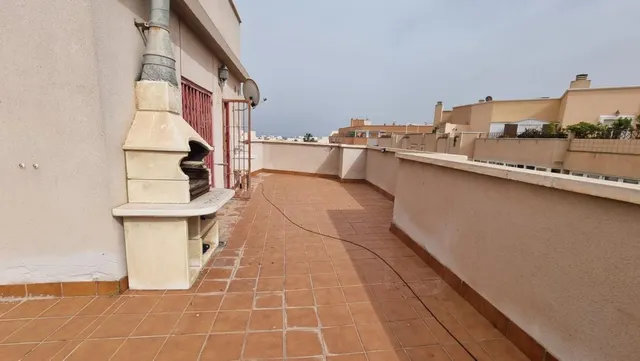 Espectacular Ático en el Corazón de Roquetas de Mar por €143,000 — 23