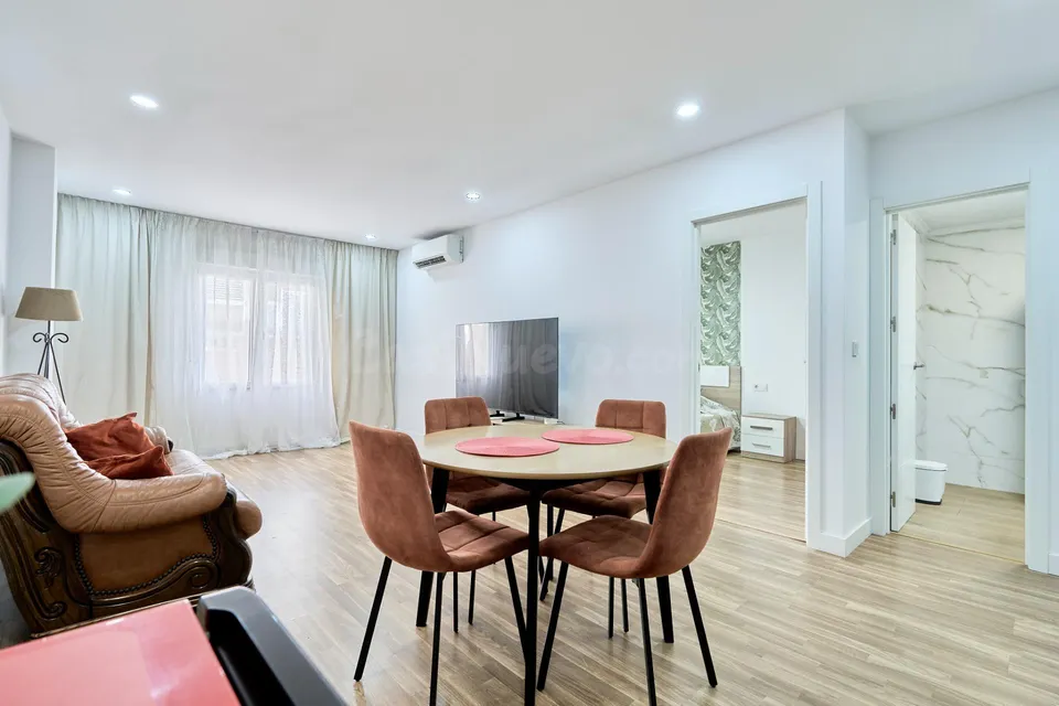 Reformada vivienda de 1 habitación con piscina