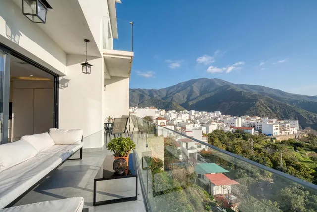 Chalet 4 habitaciones 339m² en venta - Istan pueblo — 44