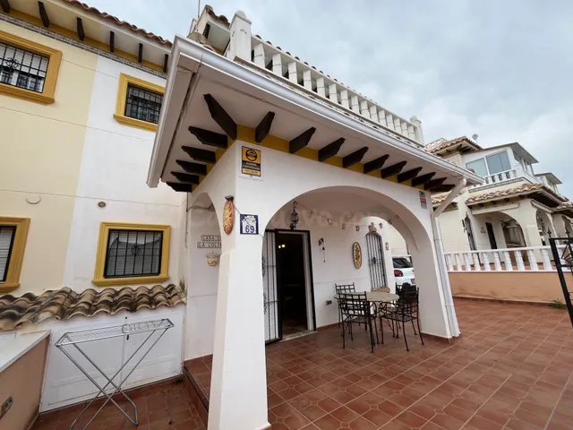 Dúplex Moderno en Lomas de Cabo Roig - Vacacional - foto 2