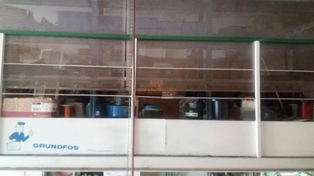 VENTA LOCAL COMERCIAL DE 123 M2 DE SUPERFICIE CON  OFICINAS Y ASEO — 5