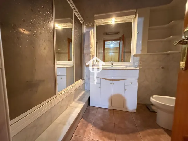 Espectacular casa pareada reformada en san vicente del raspeig: 142m2, 5 dormitorios, patio y terraza con solárium — 17