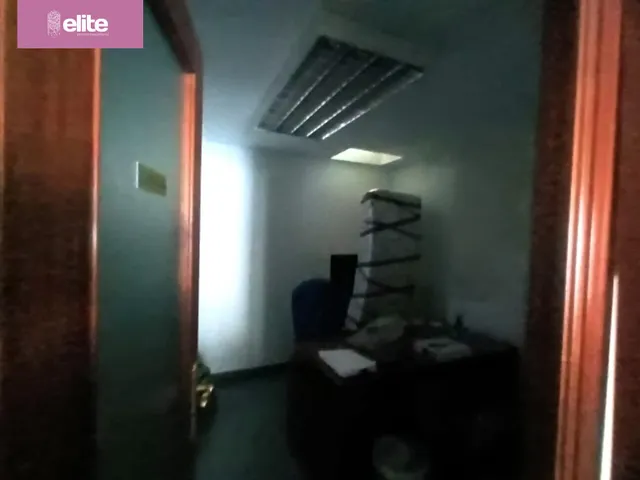 LOCAL EN EL CENTRO DE JEREZ CON GRAN AFLUENCIA DE PASO!! — 5