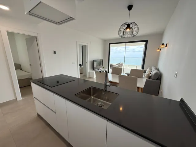 Apartamento premium de 2 habitaciones con vistas al mar a pocos metros de la playa en Fuengirola — 7
