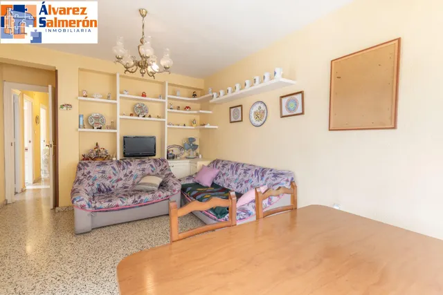 Piso 3 habitaciones en Calle Santa Margarita, junto Cmno. Bajo de Huétor — 6