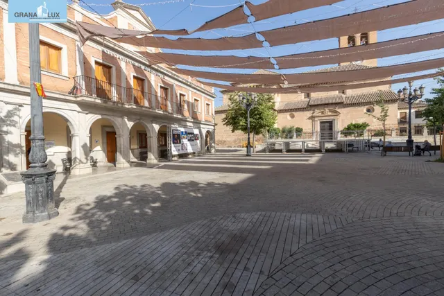 Amplio y luminoso piso de 3 dormitorios listo para entrar a vivir junto al metro de Albolote — 38