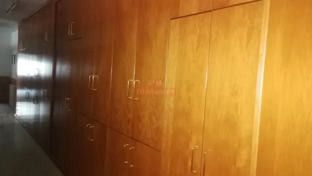 OCASION! SE ALQUILA GRAN ENTREPLANTA CON DIVERSOS DESPACHOS Y OFICINAS, EN EL CORAZON DE ALBACETE — 18