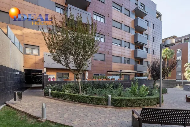 Piso en venta en Residencial Parque Lagos — 28