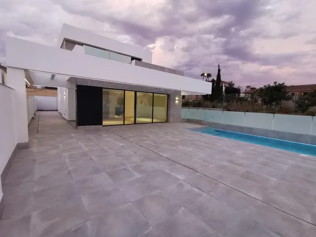 Espectacular Villa de Lujo a estrenar — 8