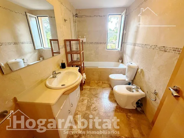 ¡encantador chalet! amplio y sofisticado con piscina, garaje y dos terrazas — 34