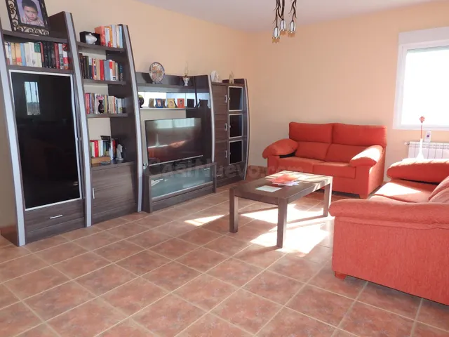 Vivienda en una planta con piscina y garaje en Méntrida — 5