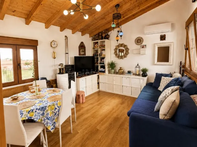 Casa única rodeada de calma, luz y vistas - foto 3