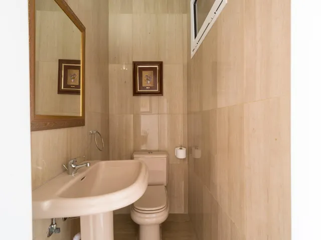 Chalet independiente con jardín y piscina privada en La Garita precio negociable — 24