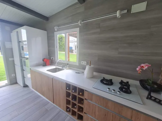 CHALET INDEPENDIENDIENTE EN PARCELA DE 1.450 M2, PISCINA Y AMPLIAS ZONAS EXTERIORES — 31