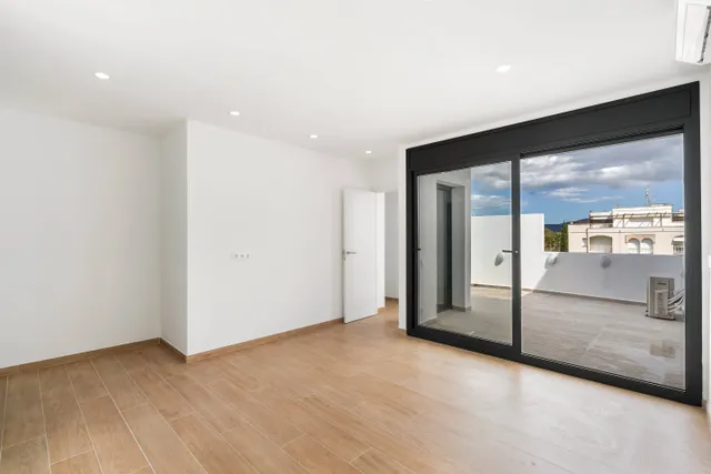 ¡Descubre esta fantastica vivienda en Empuriabrava! — 12
