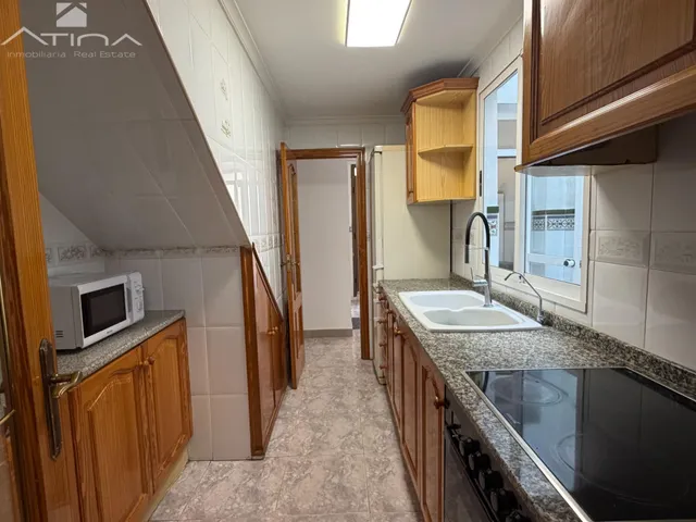 Casa de pueblo en Beniarjó con 3 dormitorios, terraza y mucho encanto. — 9