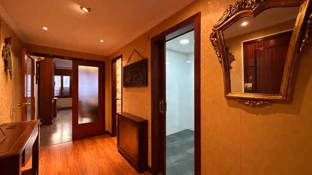 Exclusiva vivienda de 4 dormitorios con amplia plaza de garaje en pleno centro de Zaragoza — 34