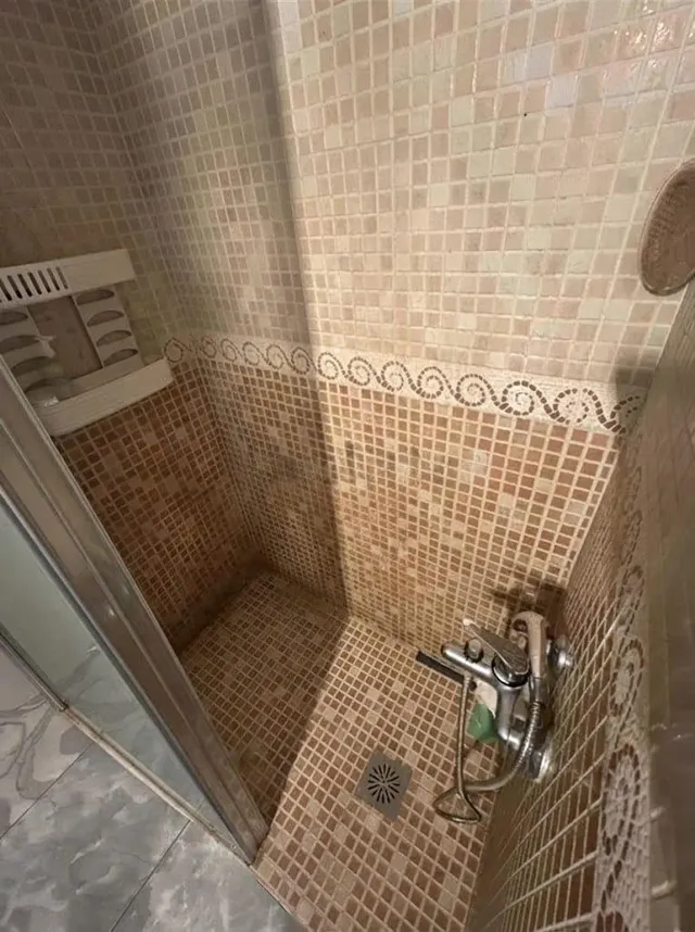 Estupendo piso exterior con balcón en el centro de Torrent! Tu oportunidad para dejar de pagar alquiler ¡Es una buena oportunidad, no la dejes escapar! — 23